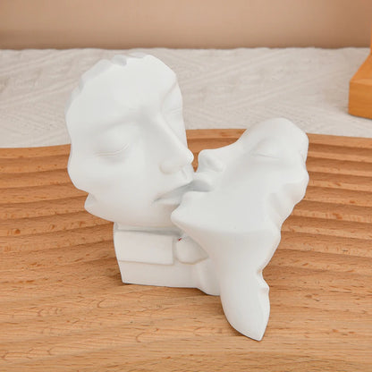 Home décor lovers kiss couple figurines sculpture abstract decoration suitable for living room, office.